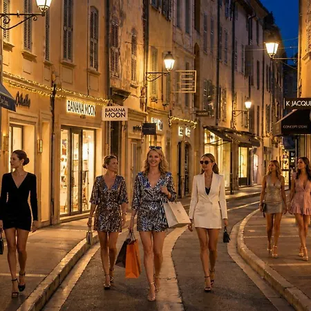 Mezzanine Coeur De Tropez A Deux Pas Du Port * 圣特罗佩